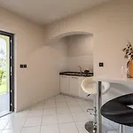 Hundefreundliches Paradies Mit Pool, Spielplatz, Grillbereich, Privater Terrasse Apartman Radmani