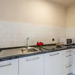 Hundefreundliches Paradies Mit Pool, Spielplatz, Grillbereich, Privater Terrasse Radmani
