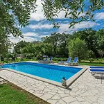 Apartman Hundefreundliches Paradies Mit Pool, Spielplatz, Grillbereich, Privater Terrasse Radmani
