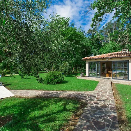 Hundefreundliches Paradies Mit Pool, Spielplatz, Grillbereich, Privater Terrasse Apartman Radmani