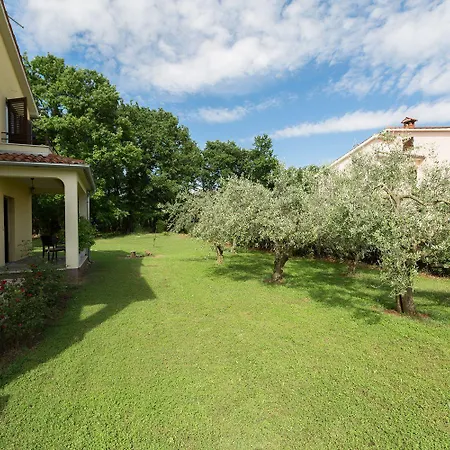 Hundefreundliches Paradies Mit Pool, Spielplatz, Grillbereich, Privater Terrasse Apartman *